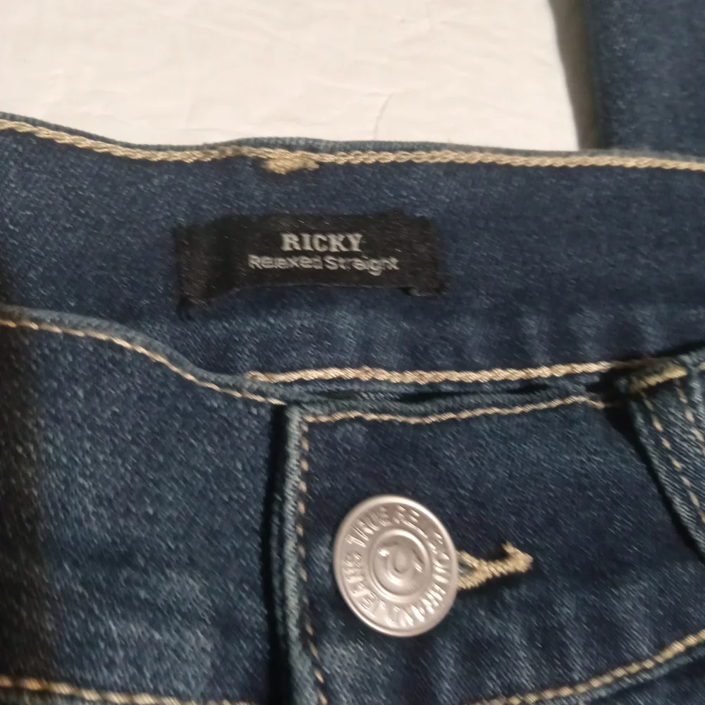 True Religion Men's Ricky Relaxed Straight Leg Blue Jeans NWT